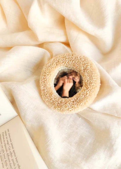 Miroir main tufté - lune et étoile