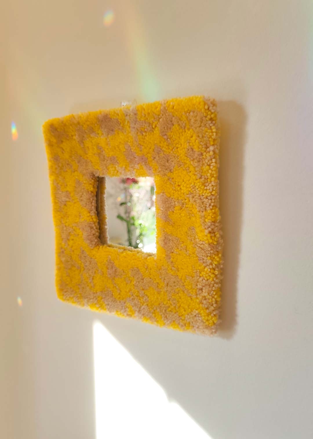 Miroir tufté - pied-de-poule jaune