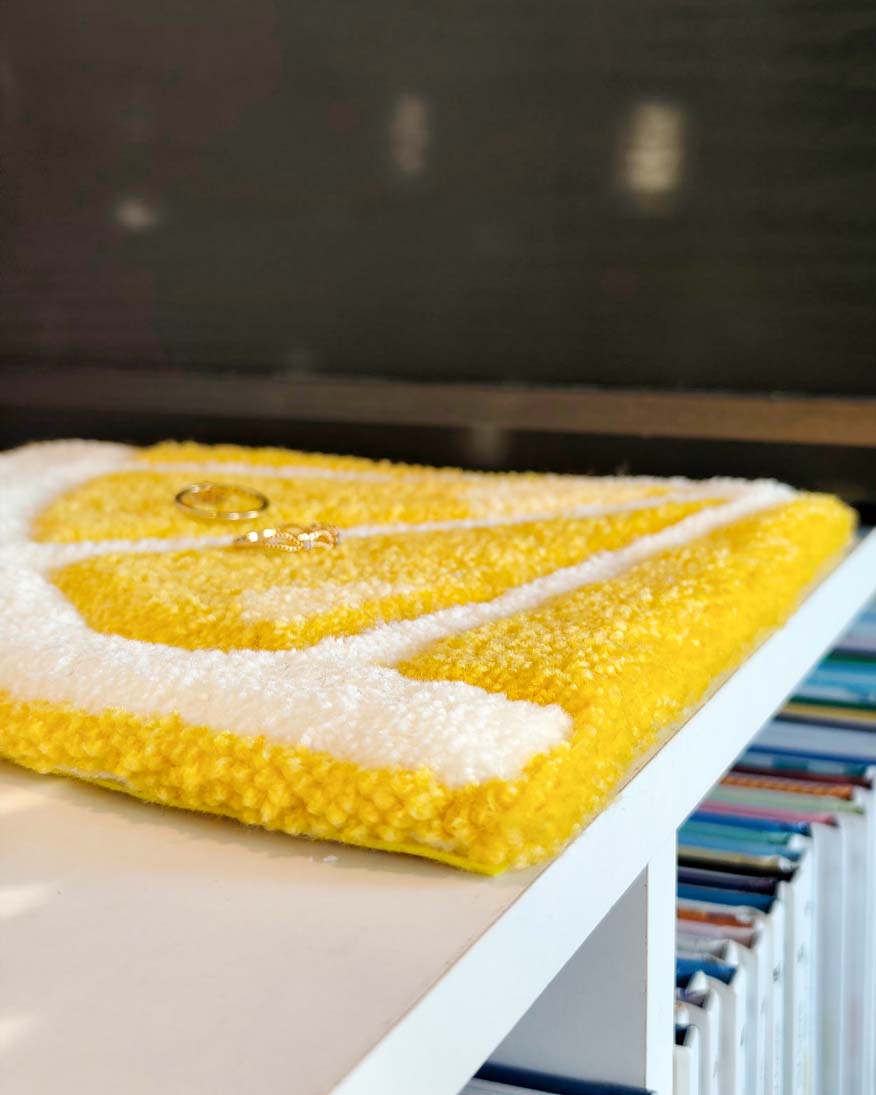Petit tapis d’angle tufté - citron