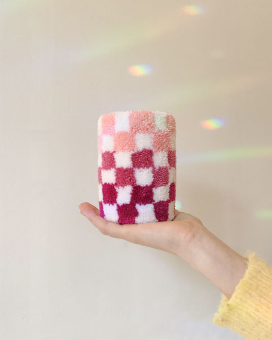 Vase damier dégradé rose